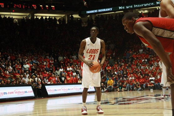 Tony Snell