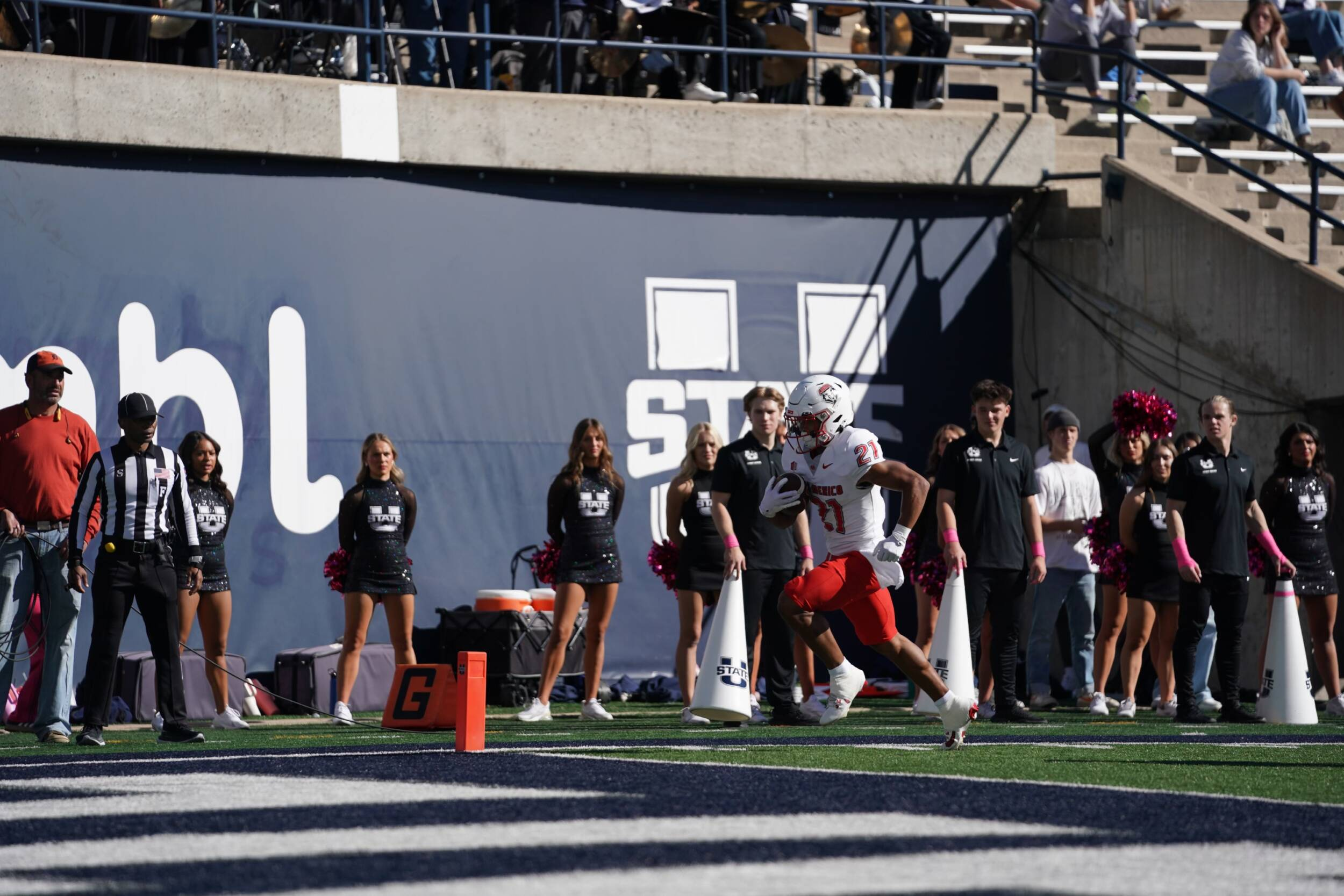 Lobos Use Historic Comeback to Win 5045 in Final Minutes University
