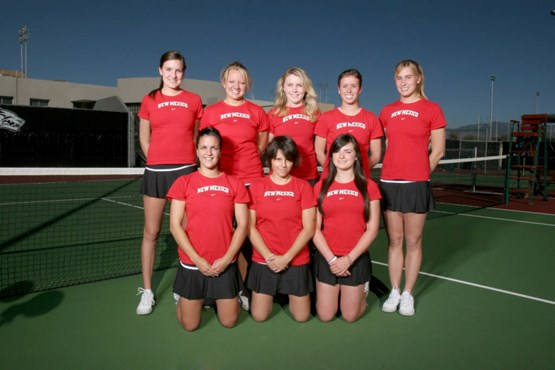 The women's tennis team has two juniors, two sophomores and four freshman.
