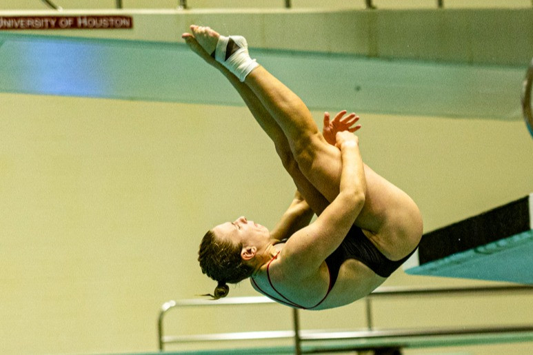 Day 1 at NCAA Zones In the Books - New Mexico Lobos - Official