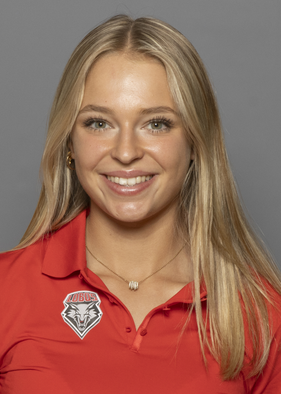Juliette Holé 