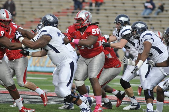 Rod Davis on defense.
