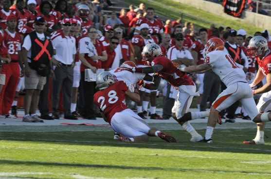 Lobo defense
 Anthony Hooks (6), Jhurell Pressley