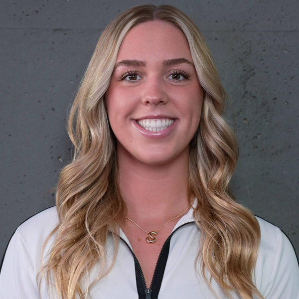 Summer Wenger - Women's Swimming and Diving - University of New Mexico Lobos Athletics