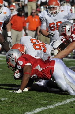 Defensive lineman LaMar Bratton