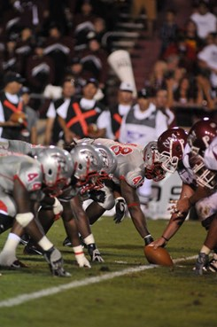 Lobo defensive line
 Joseph Harris (44), Jaymar Latchison (48)