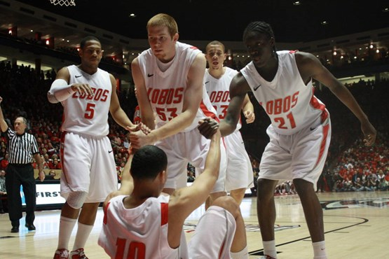 Dairese Gary, Alex Kirk, Tony Snell, Phillip McDonald, Kendall Williams